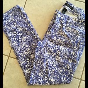 White House black market jeans 6R